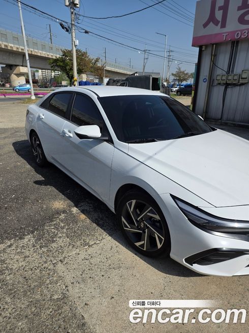 Hyundai AVANTE 2024