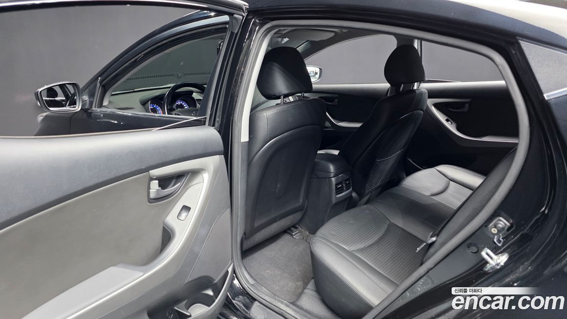 Hyundai AVANTE 2014