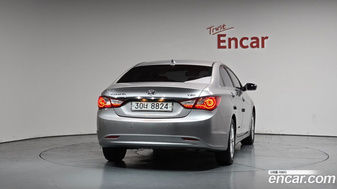 Hyundai Sonata 2011
