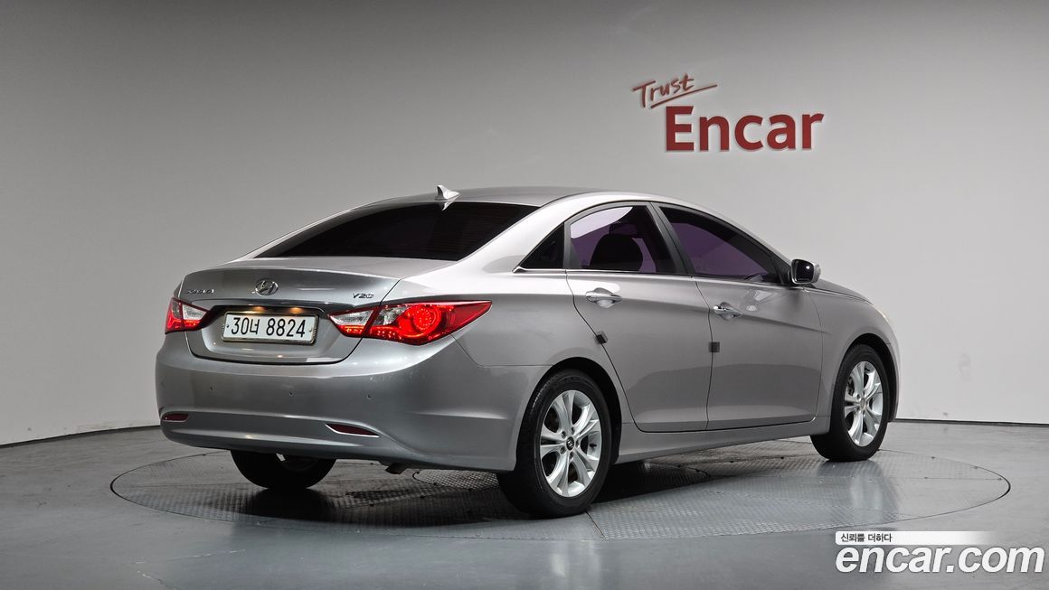 Hyundai Sonata 2011