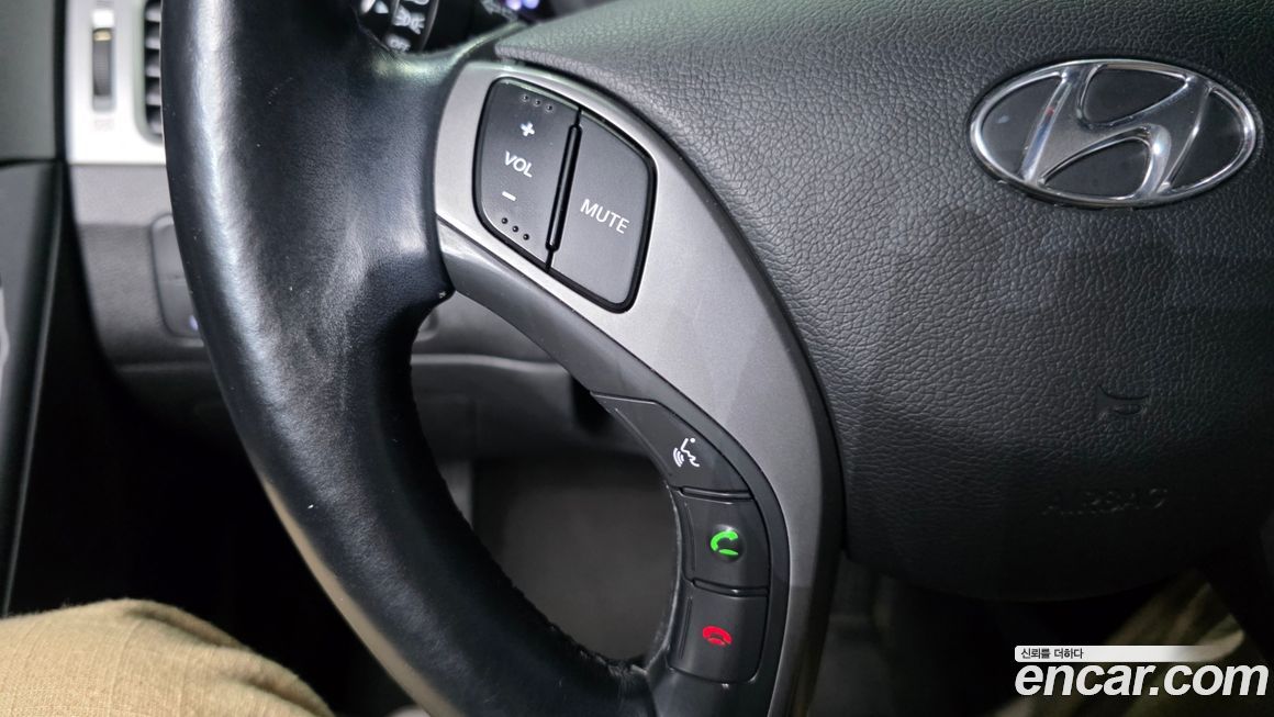 Hyundai AVANTE 2014