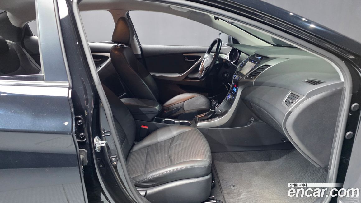 Hyundai AVANTE 2014