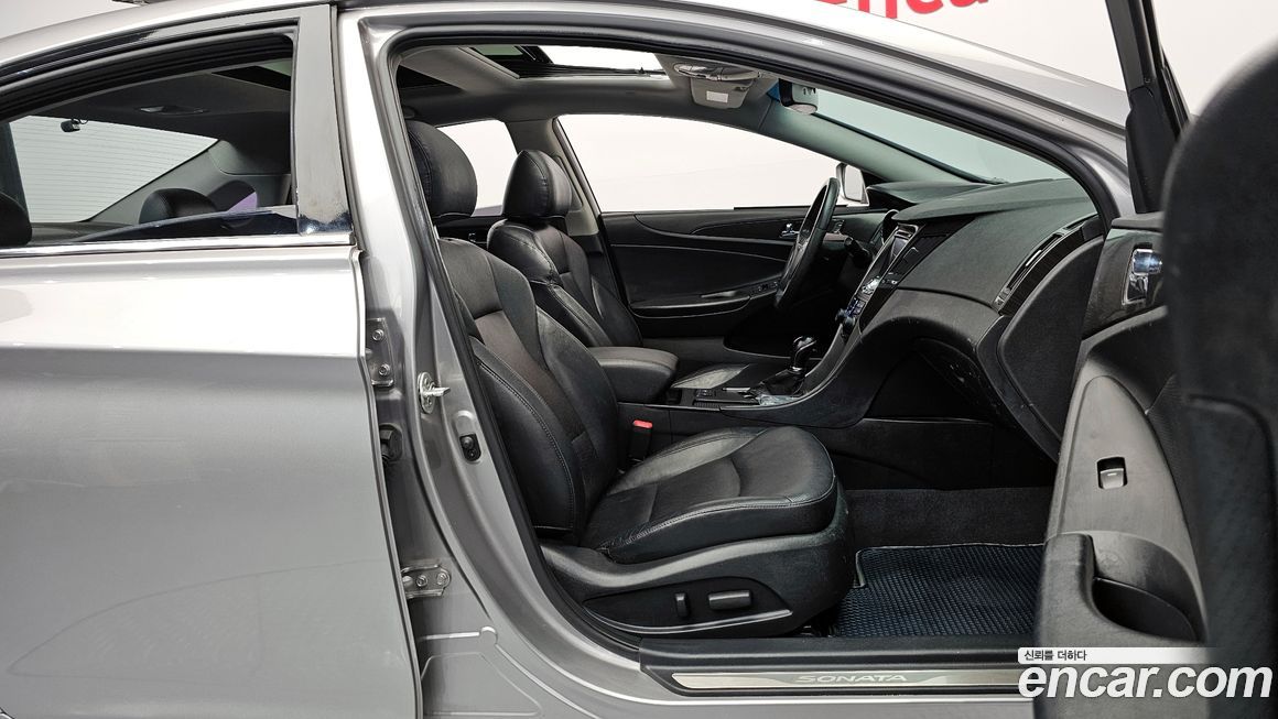 Hyundai Sonata 2012