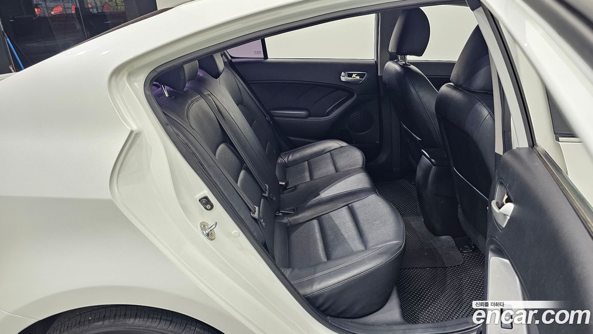 Kia K3 2013