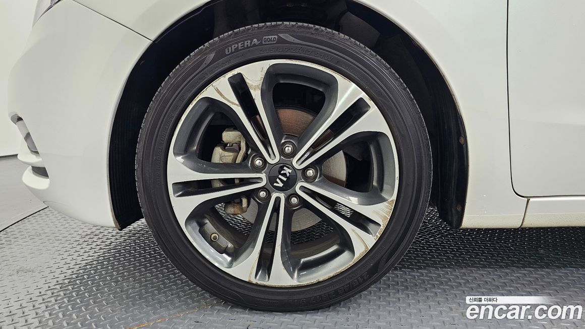 Kia K3 2013