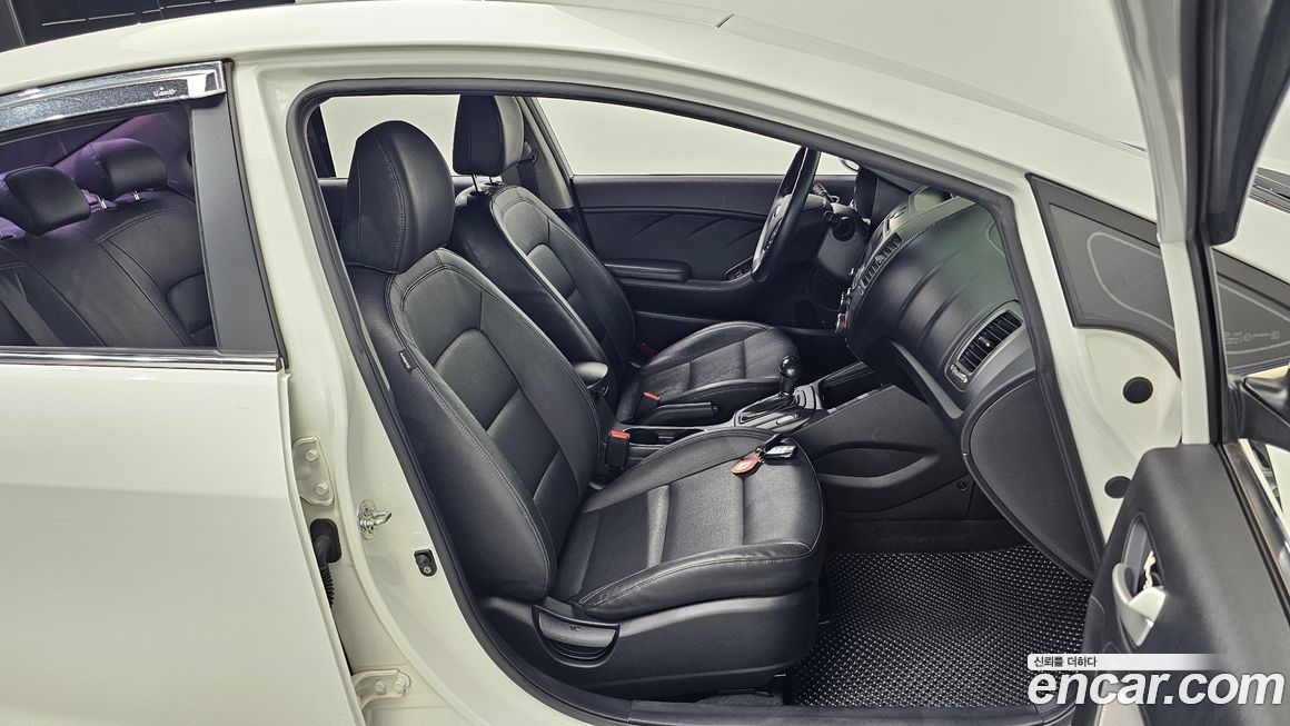 Kia K3 2013