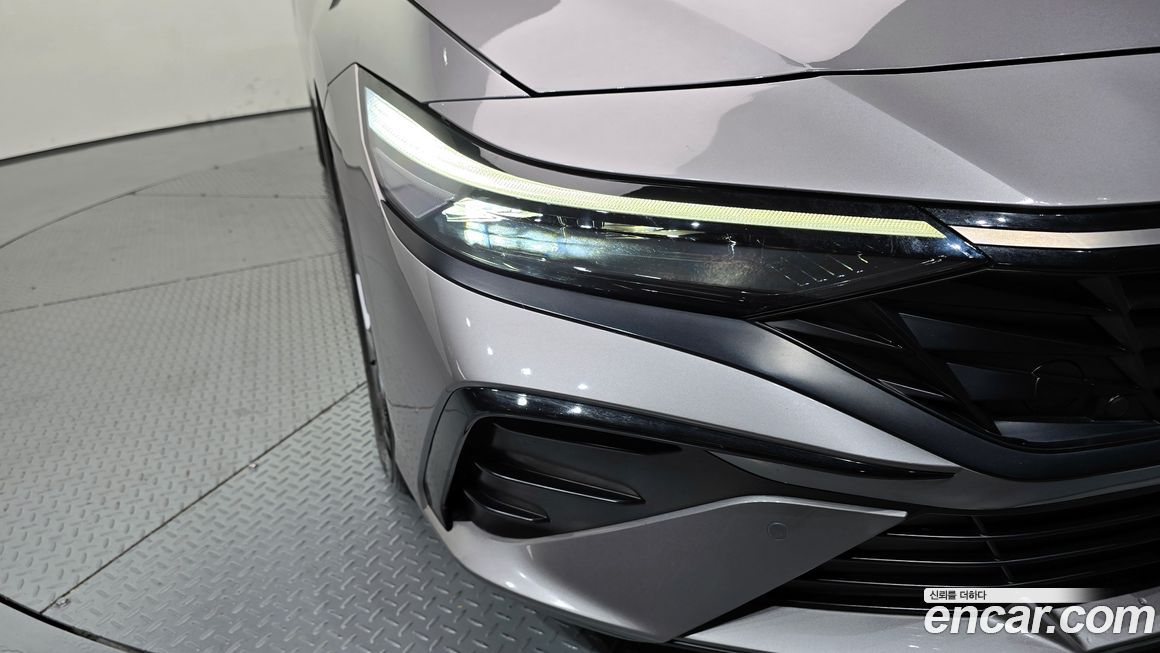 Hyundai AVANTE 2024