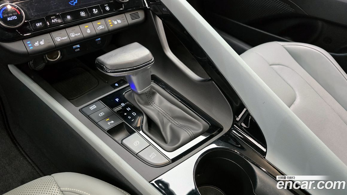 Hyundai AVANTE 2024
