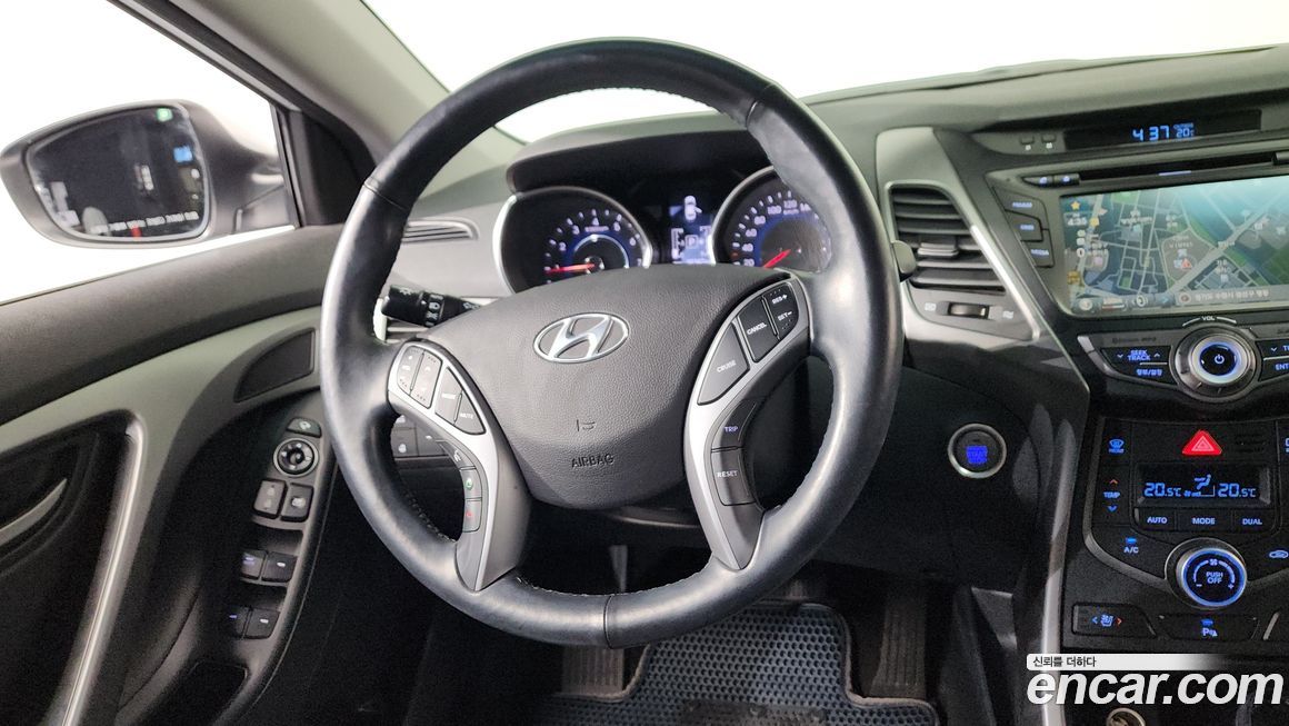 Hyundai AVANTE 2016