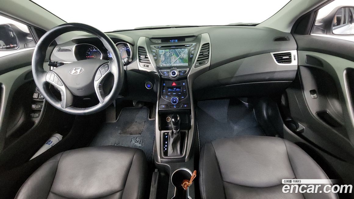 Hyundai AVANTE 2016