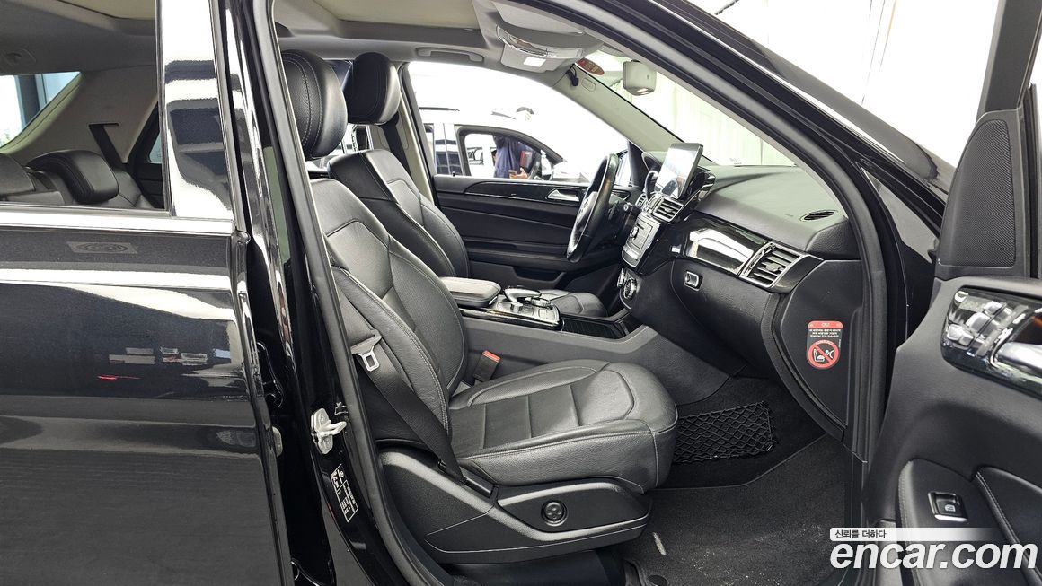Mercedes-Benz GLE-Class 2017