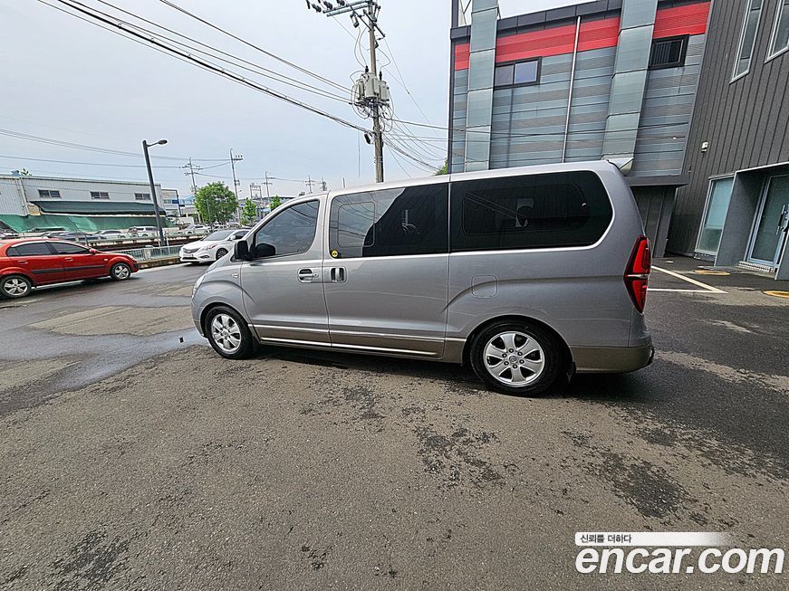 Hyundai Starex 2013