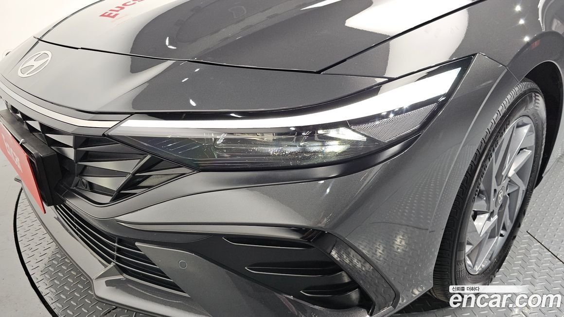 Hyundai AVANTE 2025