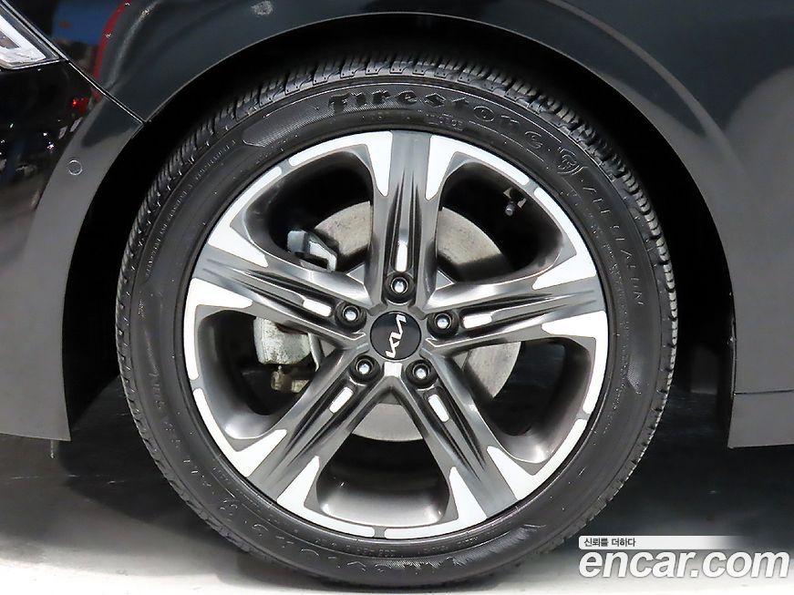 Kia K5 2023