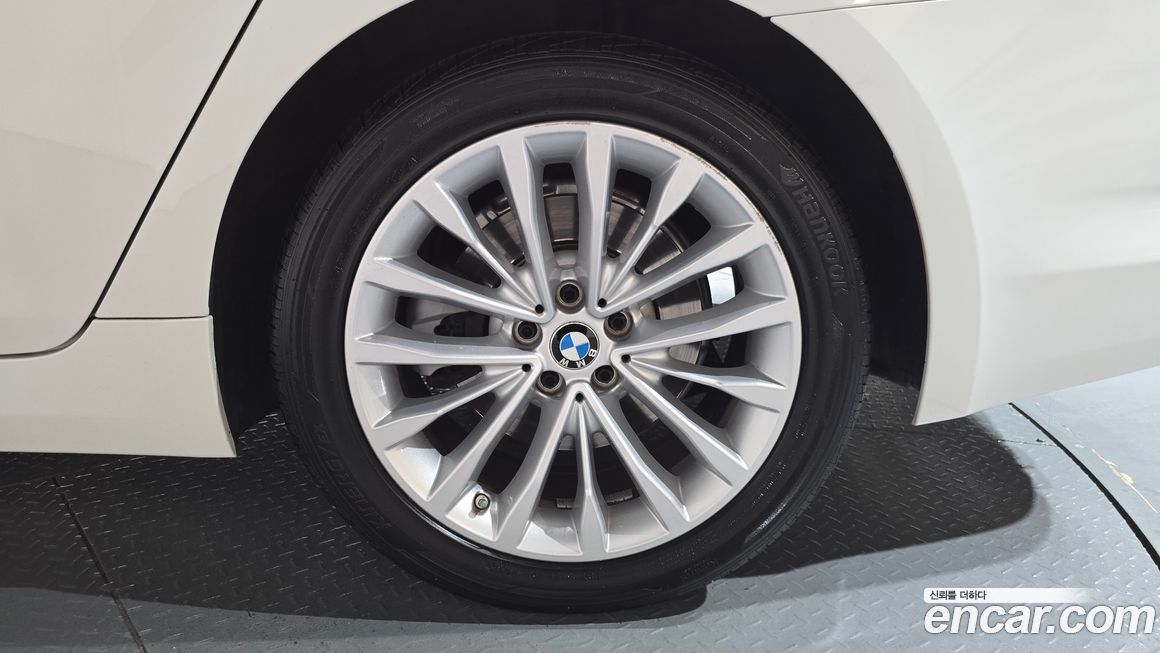 BMW 5-Series 2018