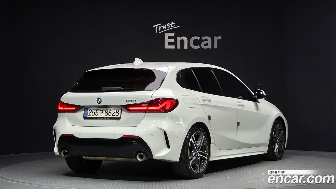 BMW 1-Series 2022