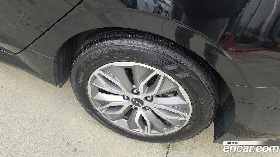 Kia K5 2023