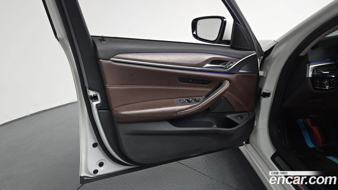 BMW 5-Series 2018