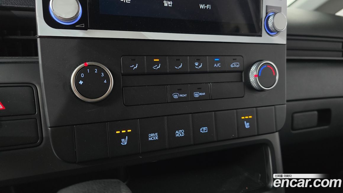 Hyundai Staria 2023