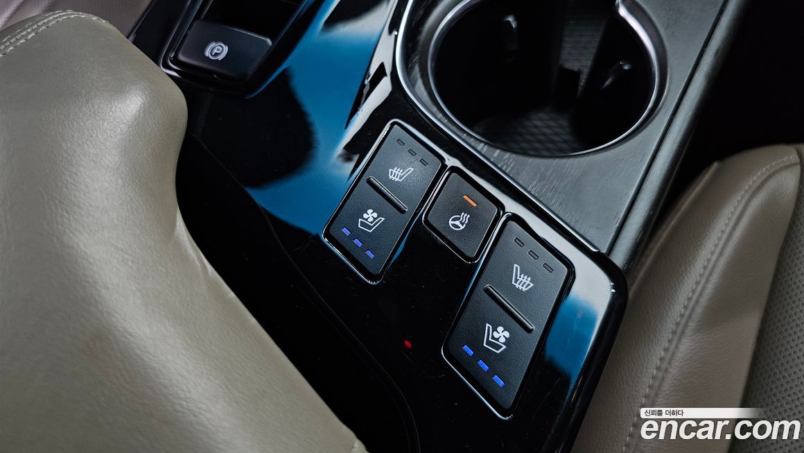 Kia K8 2023
