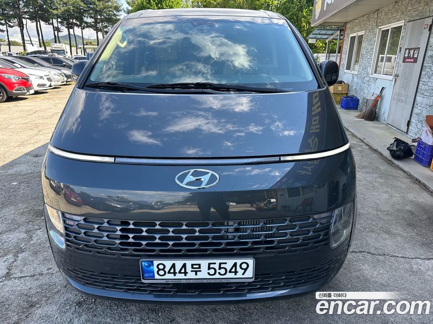 Hyundai Staria 2023
