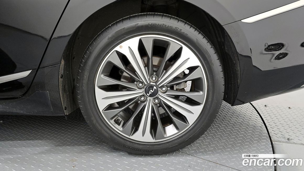Kia K8 2023