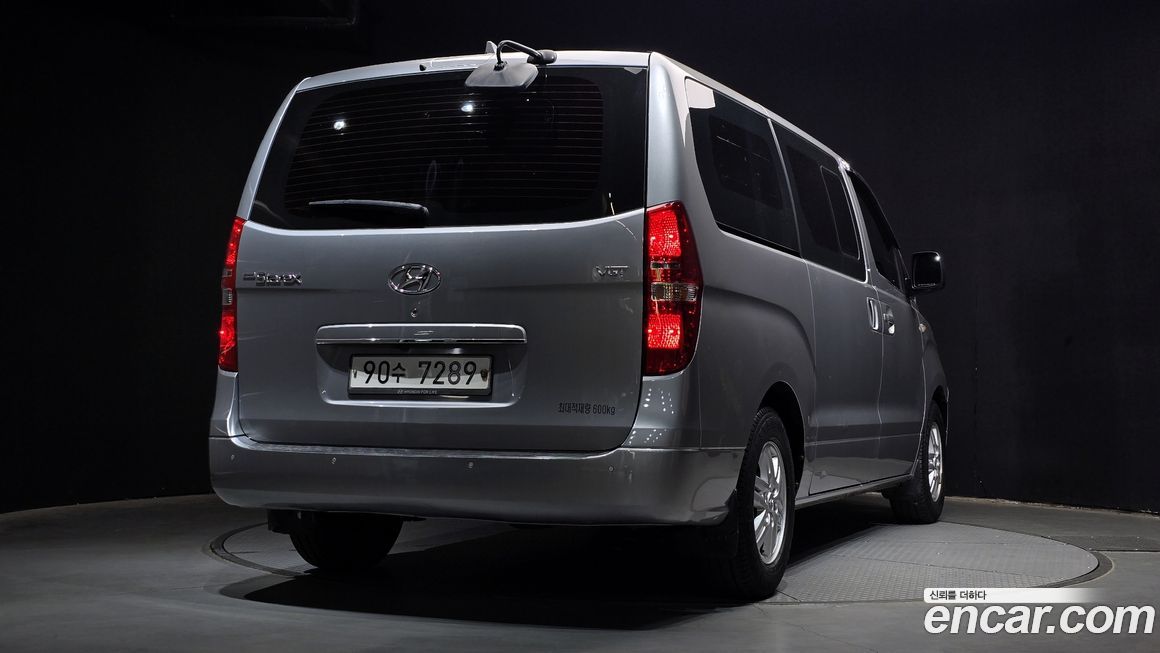 Hyundai Starex 2019