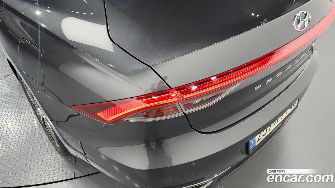 Hyundai Grandeur 2022