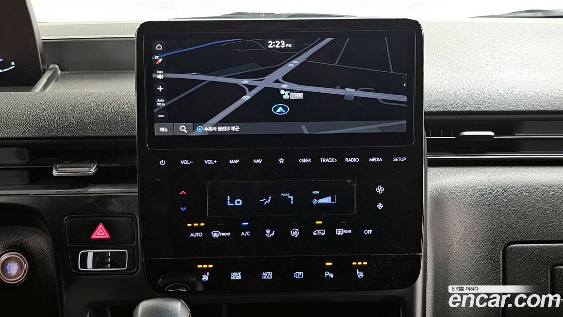 Hyundai Staria 2025