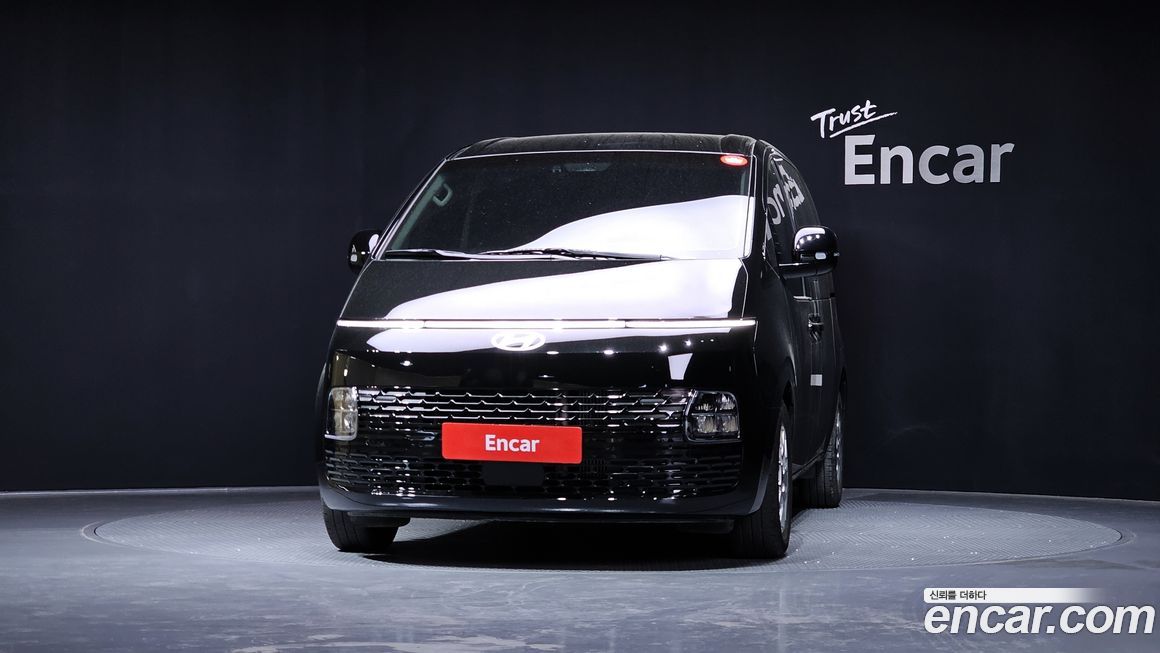 Hyundai Staria 2025