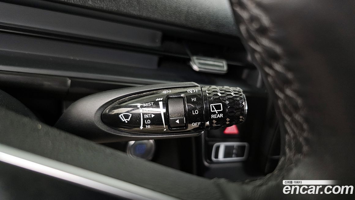 Hyundai Staria 2025