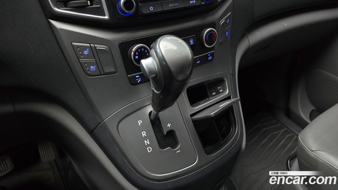 Hyundai Starex 2019