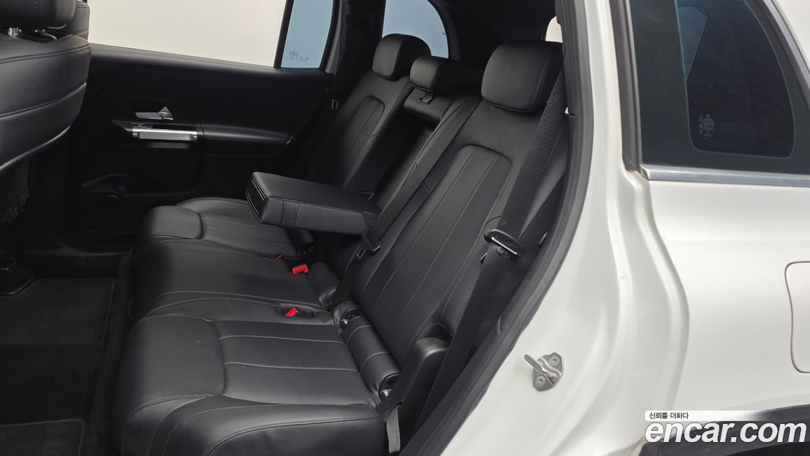 Mercedes-Benz GLB-Class 2020