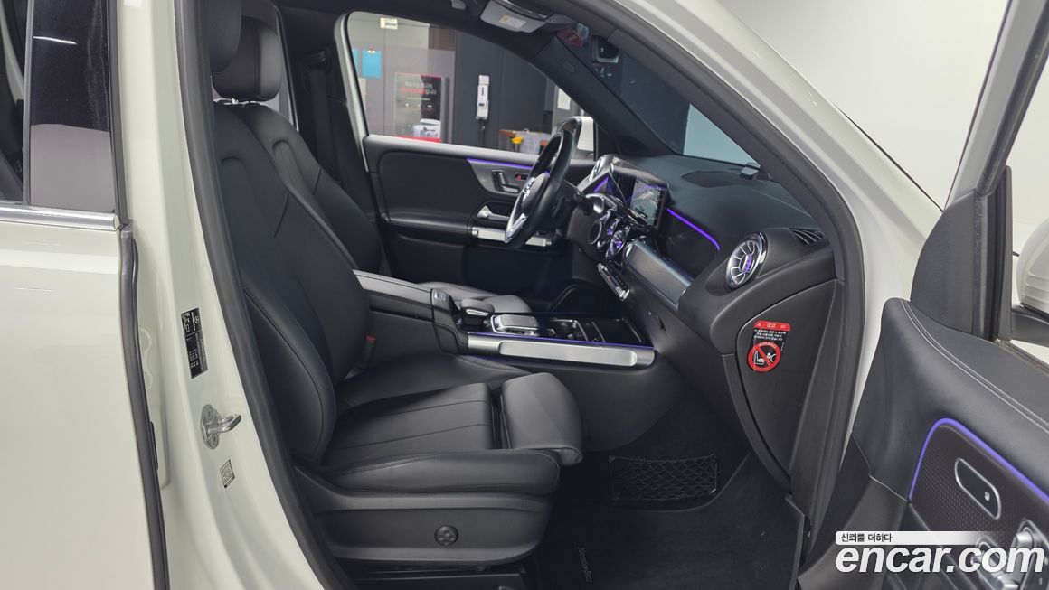 Mercedes-Benz GLB-Class 2020
