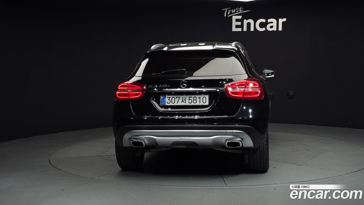 Mercedes-Benz GLA-Class 2017