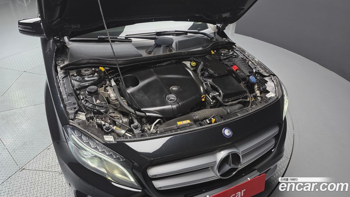 Mercedes-Benz GLA-Class 2017