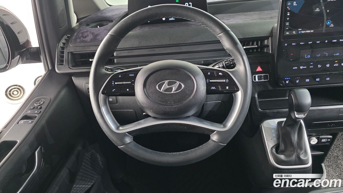 Hyundai Staria 2024