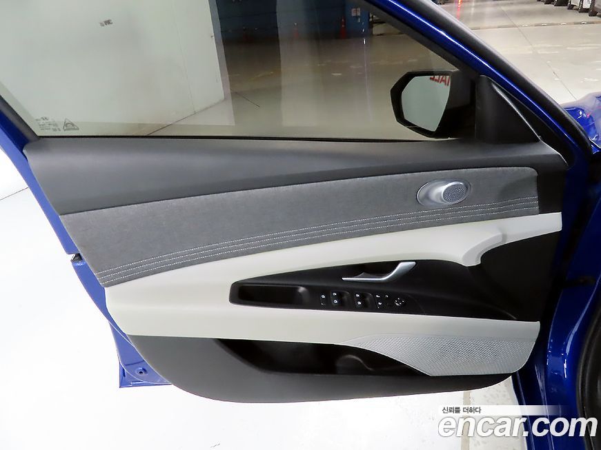 Hyundai AVANTE 2023