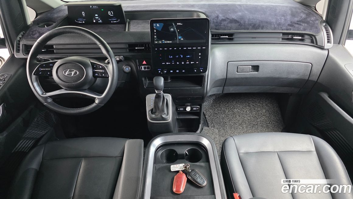 Hyundai Staria 2024