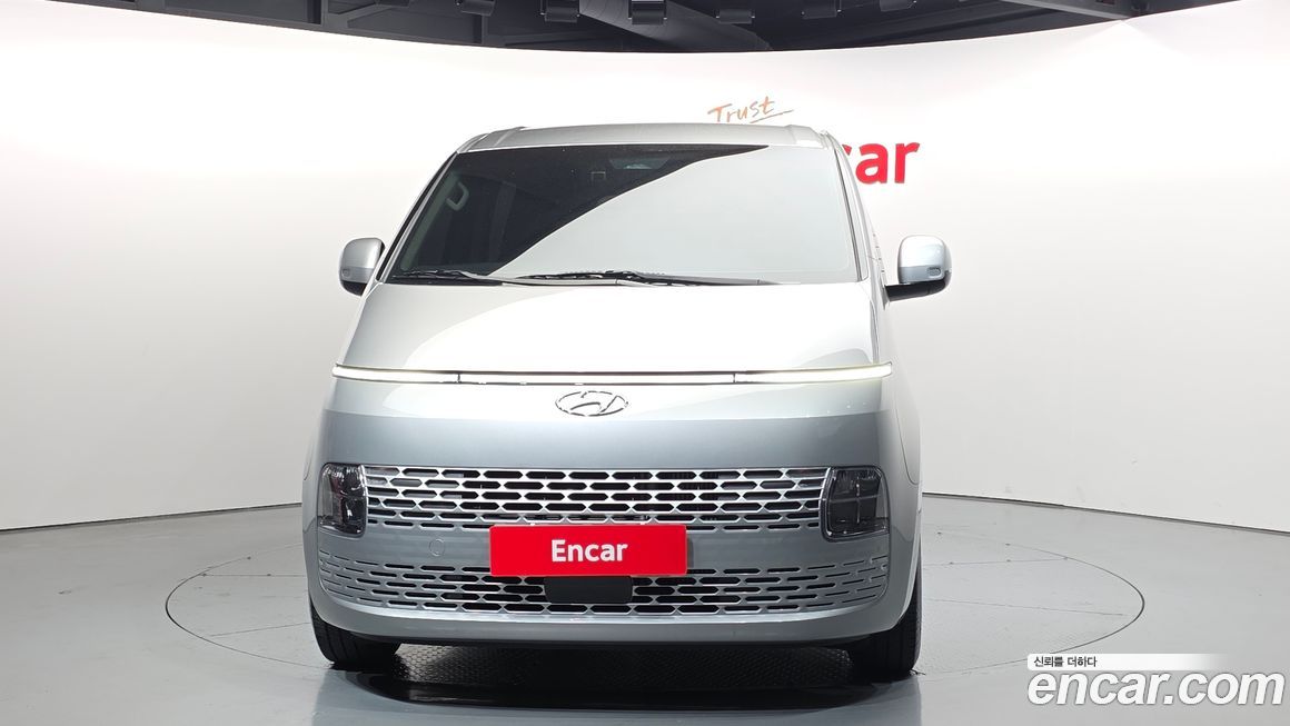 Hyundai Staria 2024