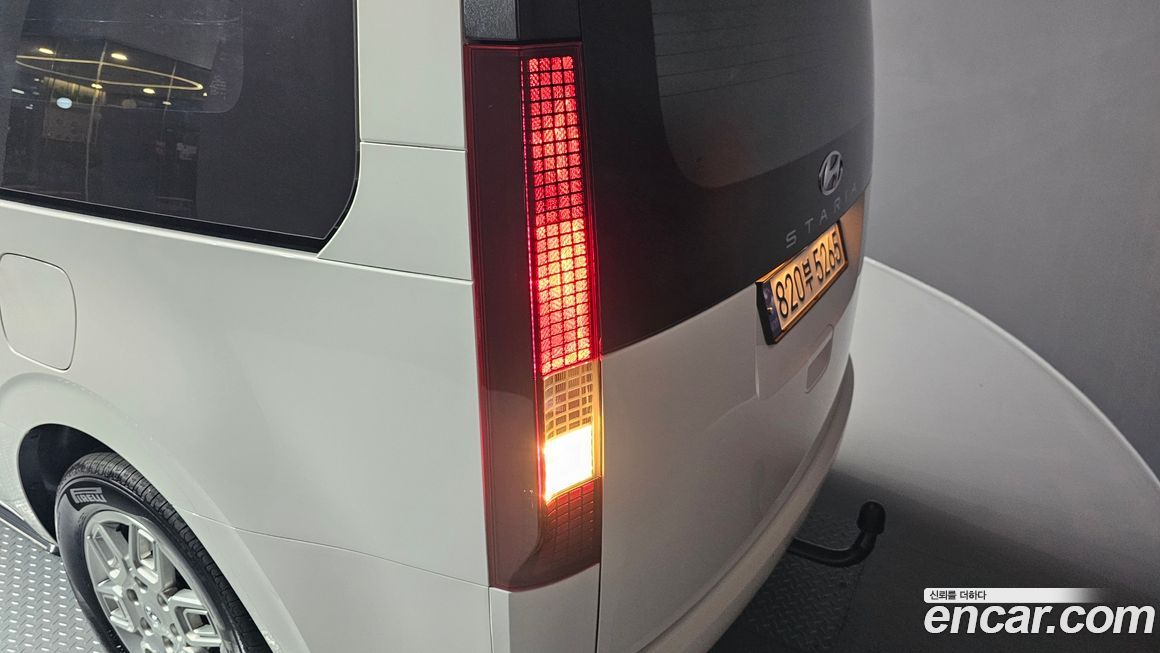 Hyundai Staria 2023
