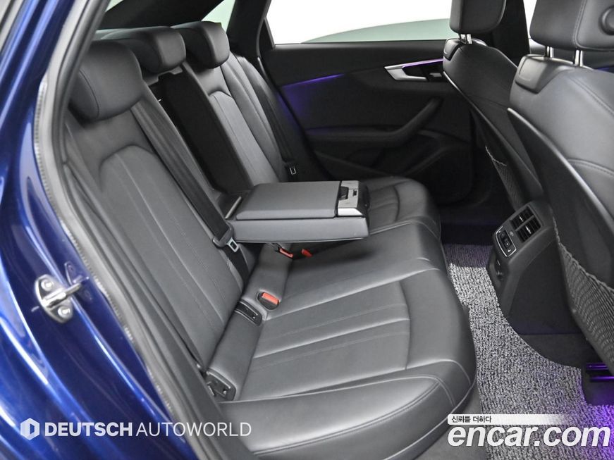 Audi A4 2023