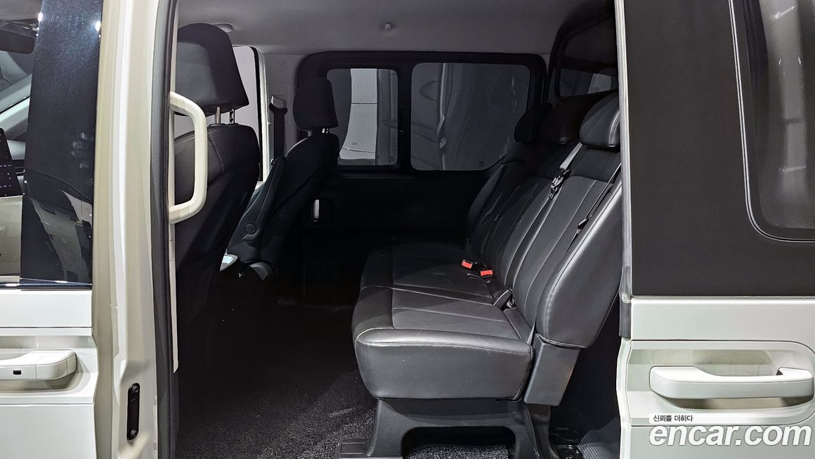Hyundai Staria 2023