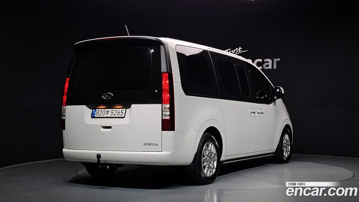Hyundai Staria 2023