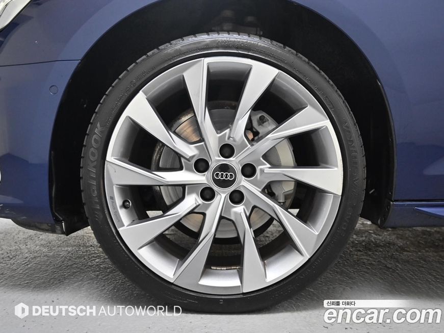 Audi A4 2023