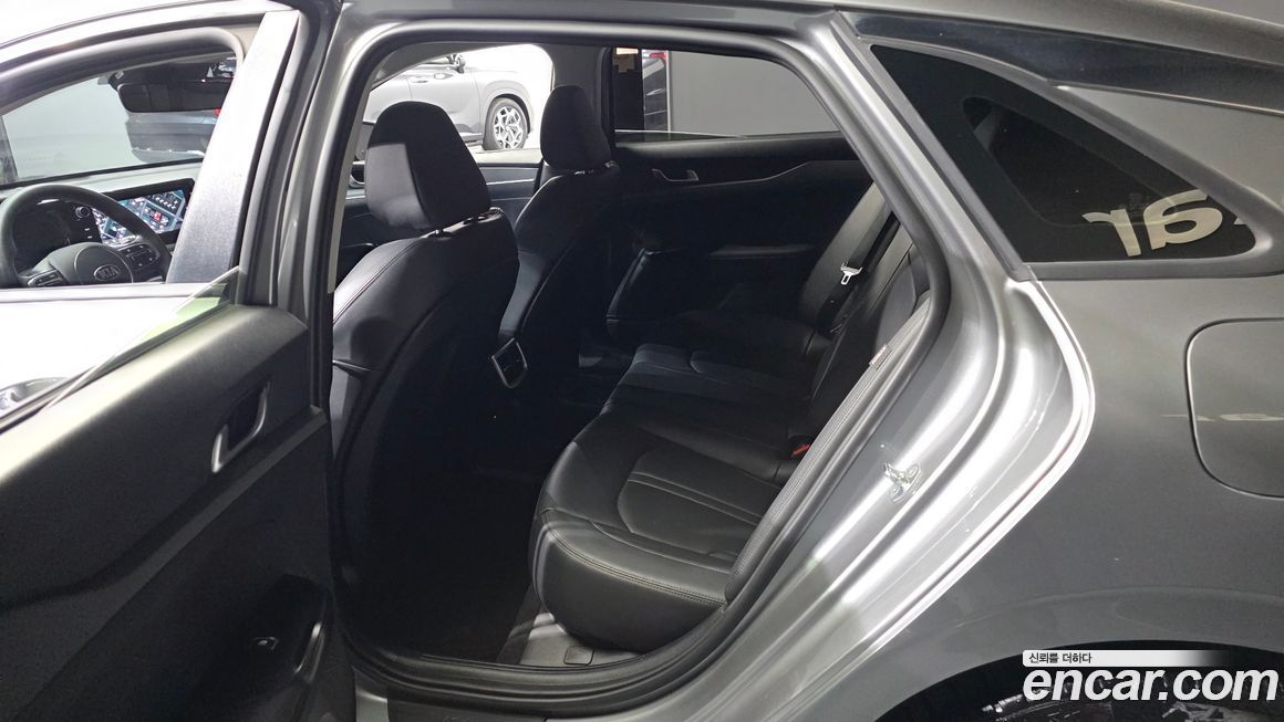 Kia K5 2021