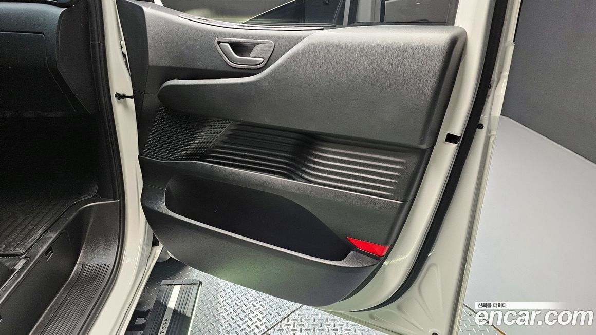 Hyundai Staria 2023