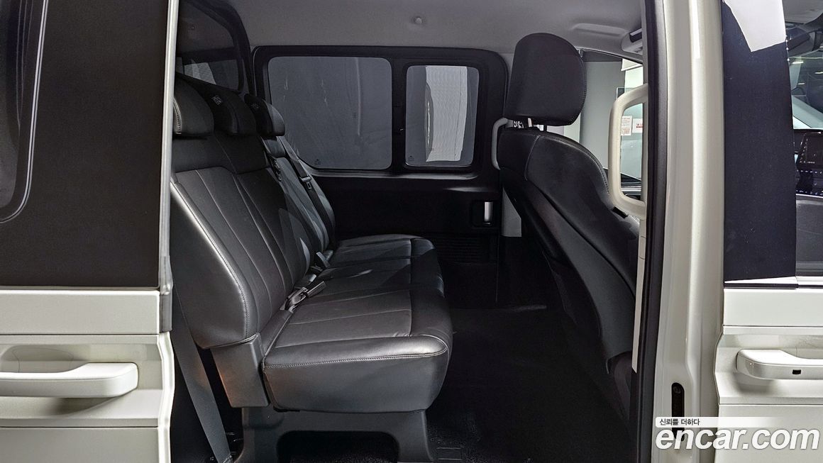 Hyundai Staria 2023