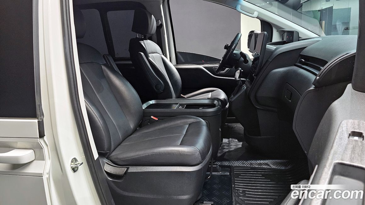 Hyundai Staria 2023