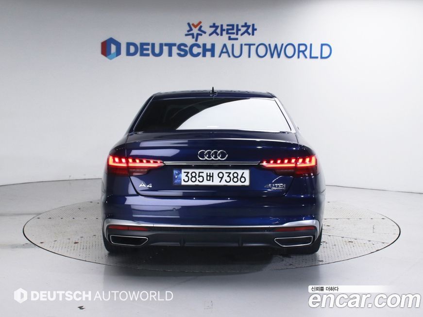 Audi A4 2023